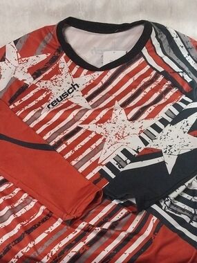 Reusch Men's Red & Black Long-Sleeve Graphic Jersey
